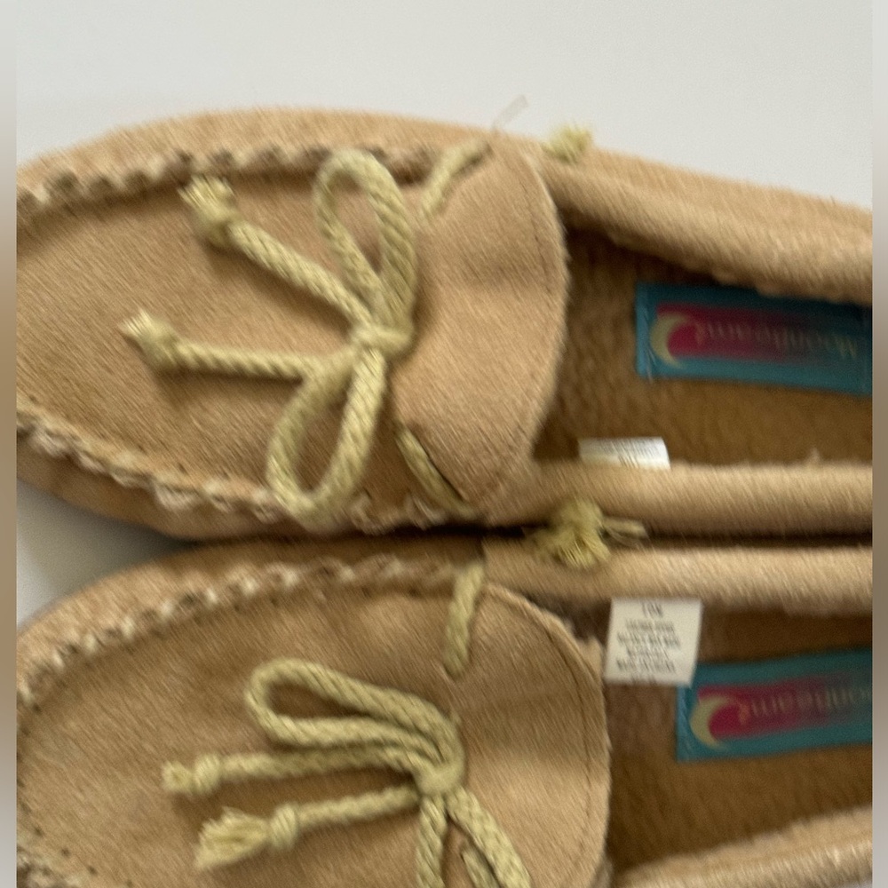 Moonbeams size 10 Medium